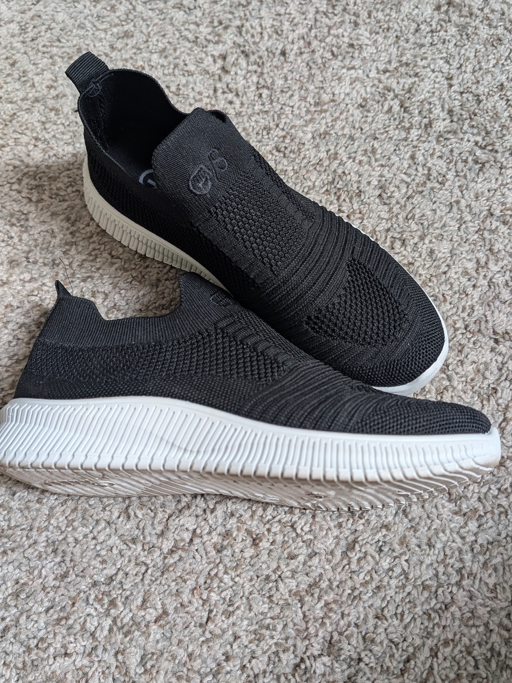 Gloria Vanderbilt Black Knit Slip-On Sneakers